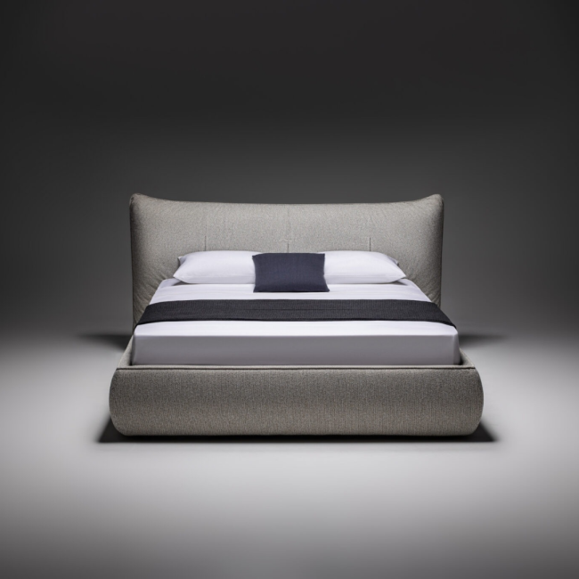 Двуспальные кровати